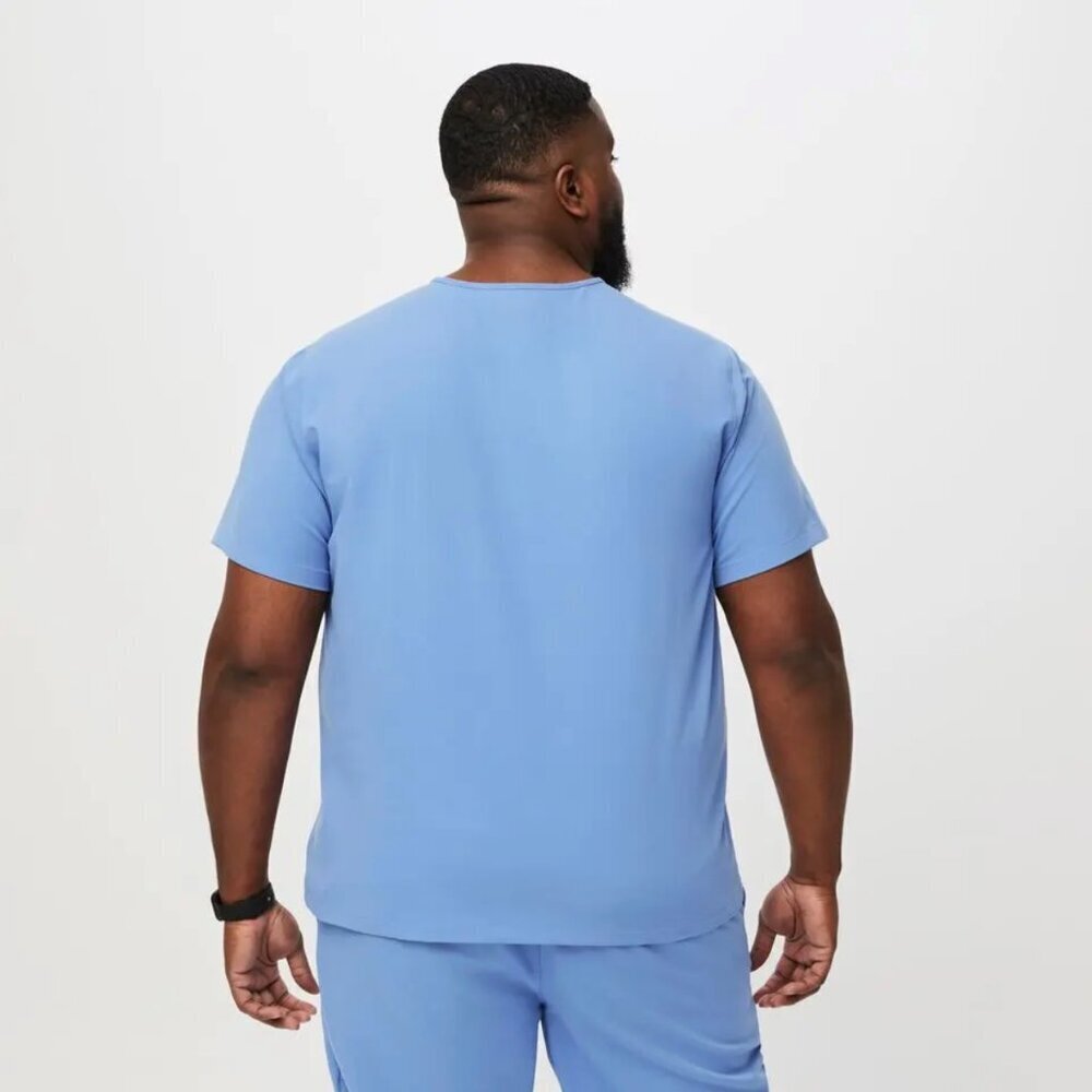 FIGS Men's Leon Three-Pocket Scrub Top in Medium Blue PO# 1535, size XL - Picture 4 of 10
